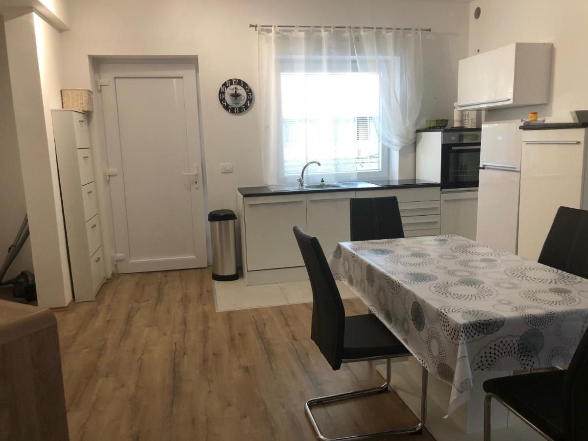 Apartmaji Meduza Izola Luaran gambar